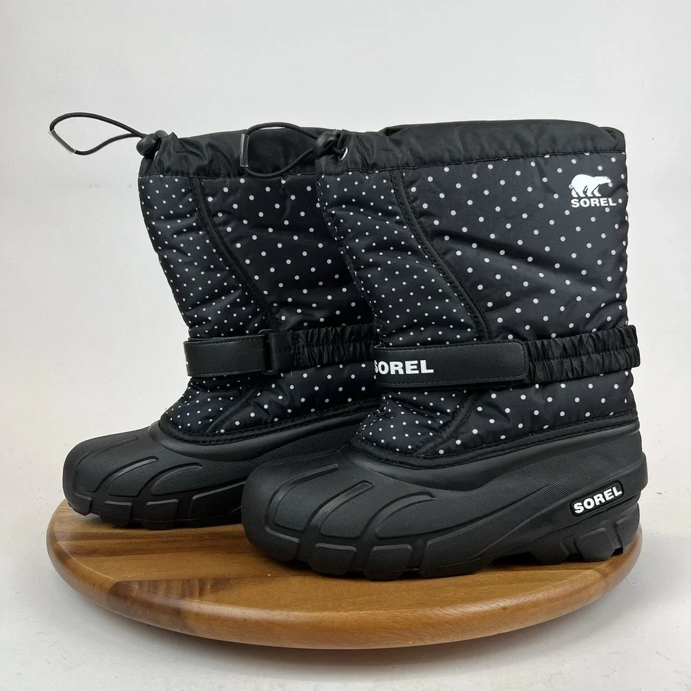 NIB Big Kids Sorel Youth Flurry Print Black Polka Dot Winter Snow Boots Size 4 Y